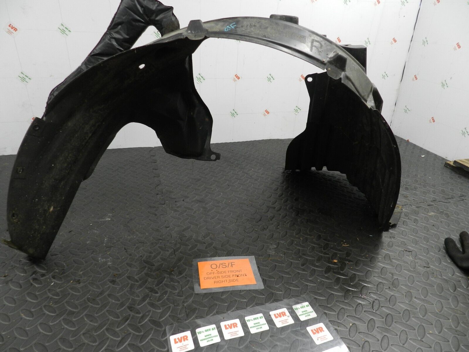142 NISSAN MICRA K12 CONVERTIBLE C+C. DRIVER SIDE FRONT WHEEL ARCH LINER GUARD