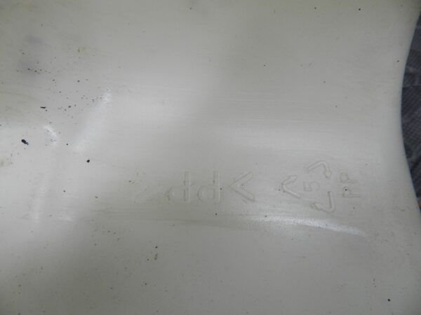 142 NISSAN MICRA K12 CONVERTIBLE C+C. SCREEN WASH WASHER BOTTLE TANK - Image 4