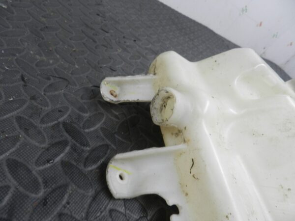 142 NISSAN MICRA K12 CONVERTIBLE C+C. SCREEN WASH WASHER BOTTLE TANK - Image 5