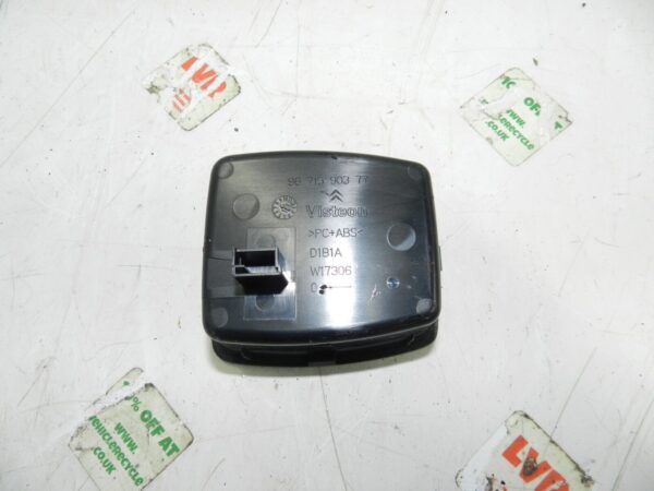 2012 CITROEN C4 VTS MK2 HATCHBACK. CENTRE CONSOLE STORAGE POCKET 9671590377 - Image 2