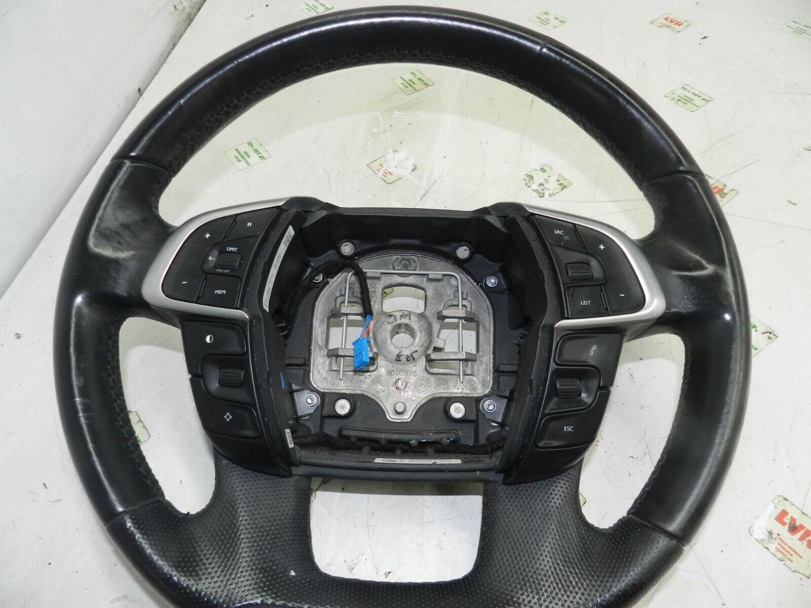2012 CITROEN C4 VTS MK2 HATCHBACK. STEERING WHEEL WITH BUTTONS - Image 3