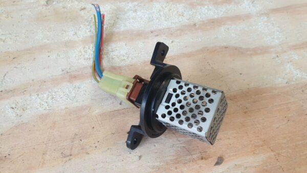 2005 HONDA JAZZ 1.4 PETROL AUTOMATIC. HEATER RESISTER.