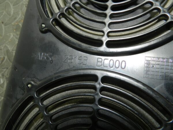 142 NISSAN MICRA K12 CONVERTIBLE C+C. 28163BC000 REAR LOUD SPEAKERS - Image 2