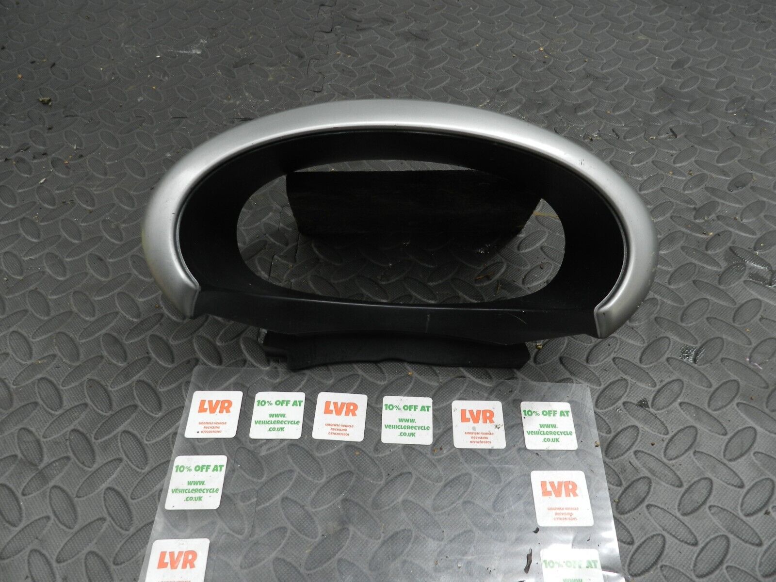 142 NISSAN MICRA K12 CONVERTIBLE C+C. SPEEDOMETER SURROUND TRIM