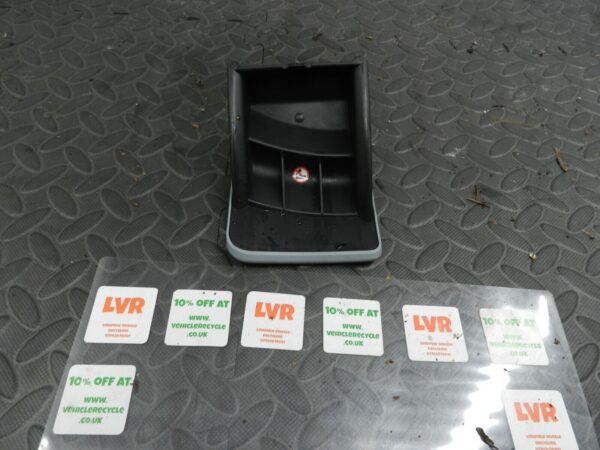 142 NISSAN MICRA K12 CONVERTIBLE C+C. STORAGE POCKET - Image 2