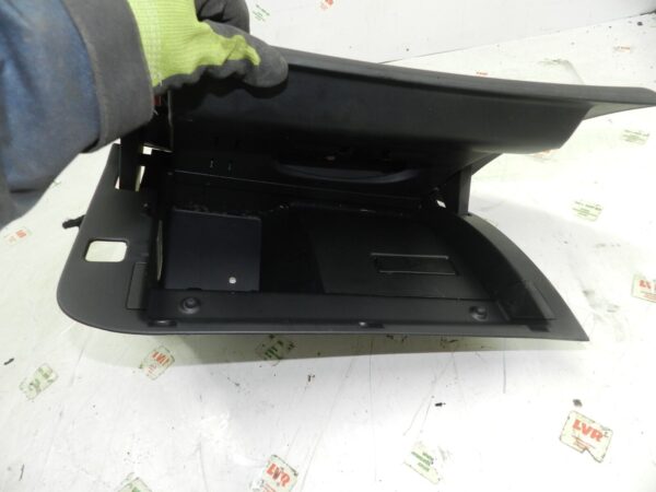 2012 CITROEN C4 VTS MK2 HATCHBACK. GLOVE BOX - Image 2