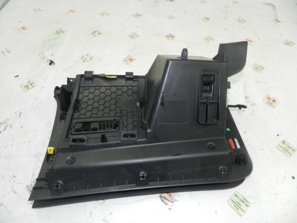 2012 CITROEN C4 VTS MK2 HATCHBACK. GLOVE BOX - Image 6