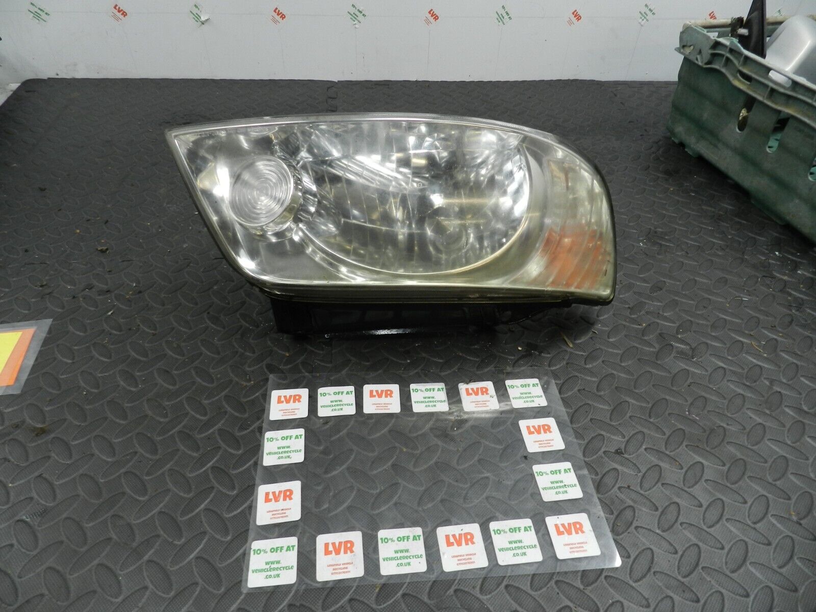 (139) 2003 HYUNDAI MATRIX DRIVER SIDE HEAD LIGHT