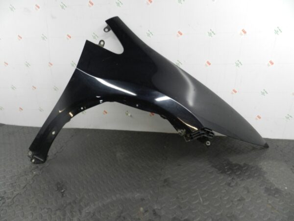 2008 HONDA CIVIC MK8. 2.2 DIESEL. DRIVER SIDE WING IN BLACK