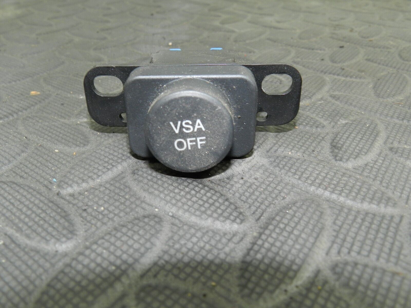 2008 HONDA CIVIC MK8. 2.2 DIESEL. VSA OFF BUTTON