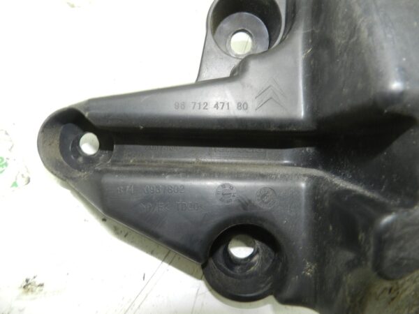 2012 CITROEN C4 VTS MK2 HATCHBACK. PASSENGER SIDE REAR BUMPER FRAME MOUNT - Image 3