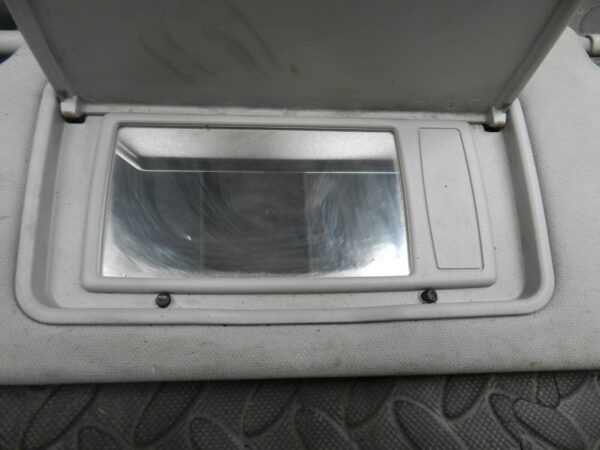 148 2007 HONDA CRV MK3. PASSENGER SIDE SUN VISOR - Image 2