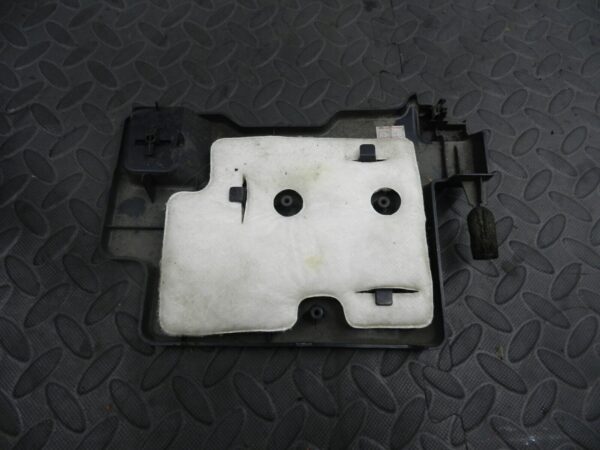148 2007 HONDA CRV MK3. UNDER DASHBOARD TRIM FUSE BOX 77340SWA - Image 2