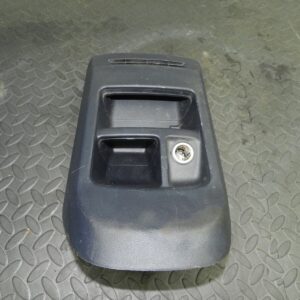 148 2007 HONDA CRV MK3. CENTRE CONSOLE REAR TRIM 77290SWA
