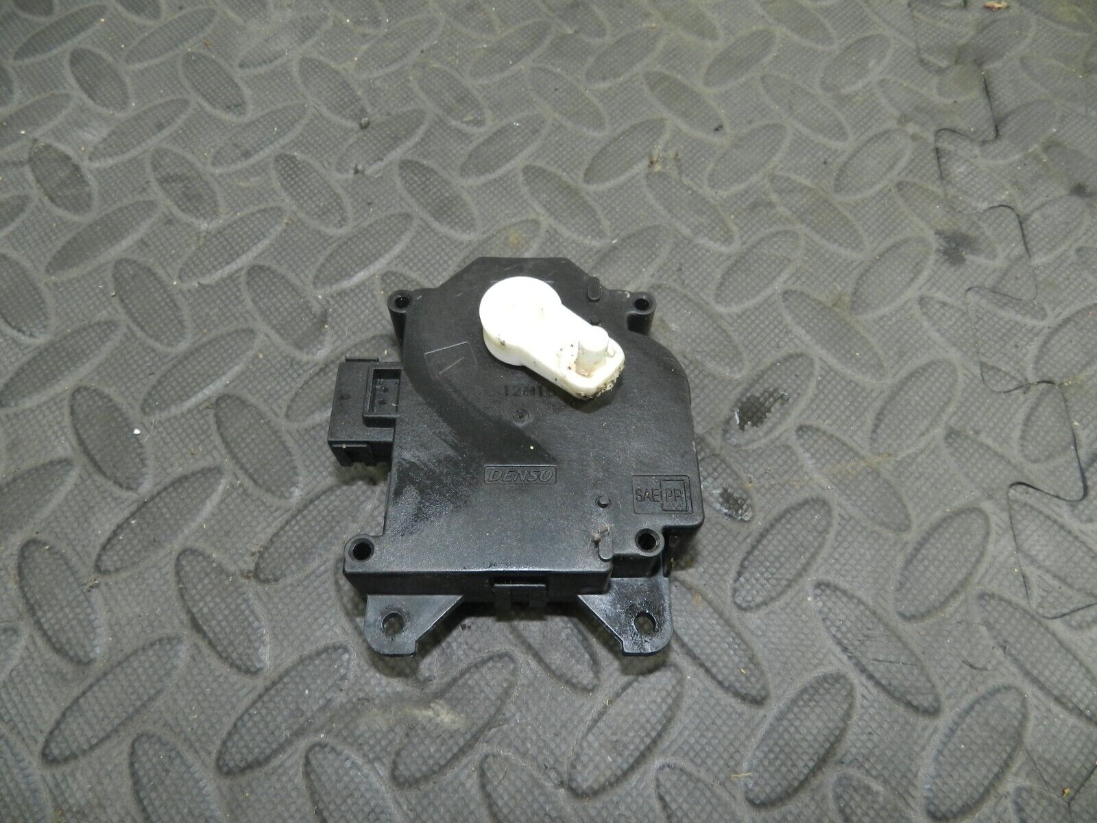148 2007 HONDA CRV MK3. HEATER CONTROL FLAP ACTUATOR