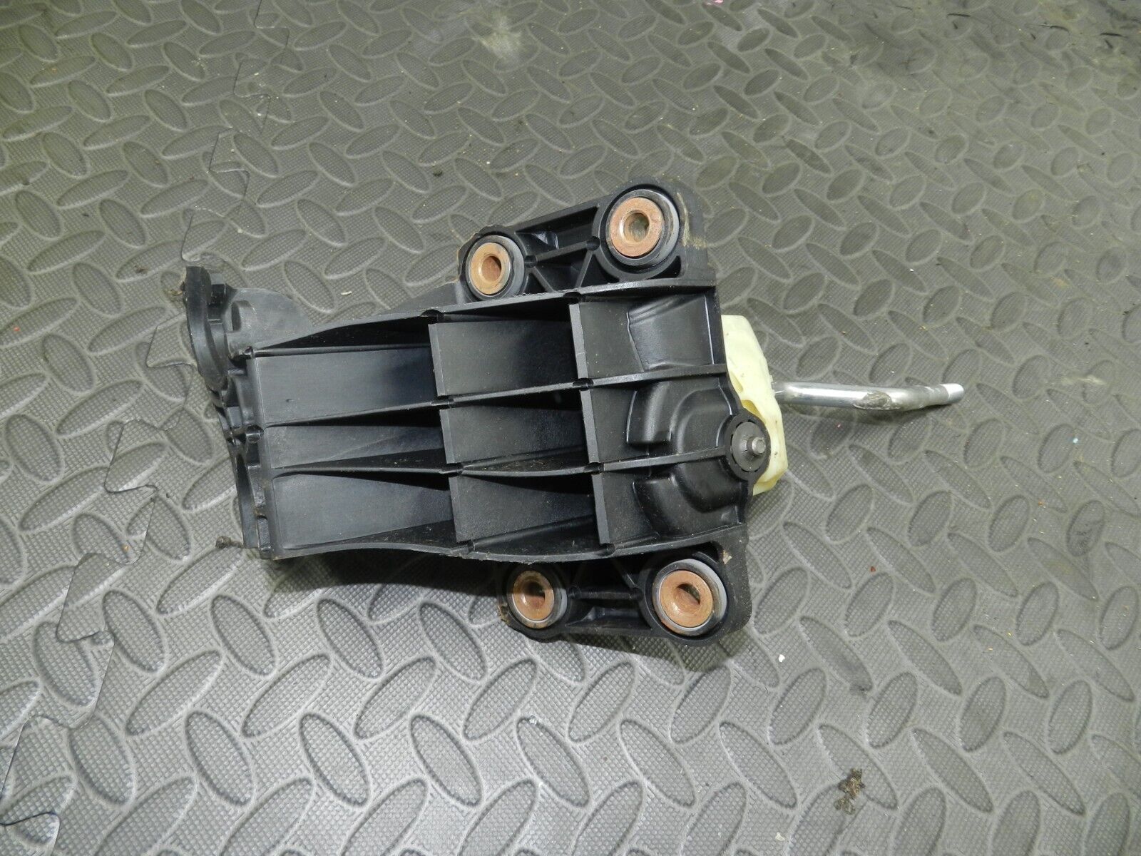 148 2007 HONDA CRV MK3. 6 SPEED GEAR SELECTOR - Image 3