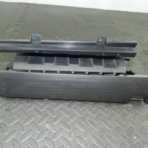 148 2007 HONDA CRV MK3. DASH BOARD STORAGE GLOVE BOX HOUSING 77330SWA