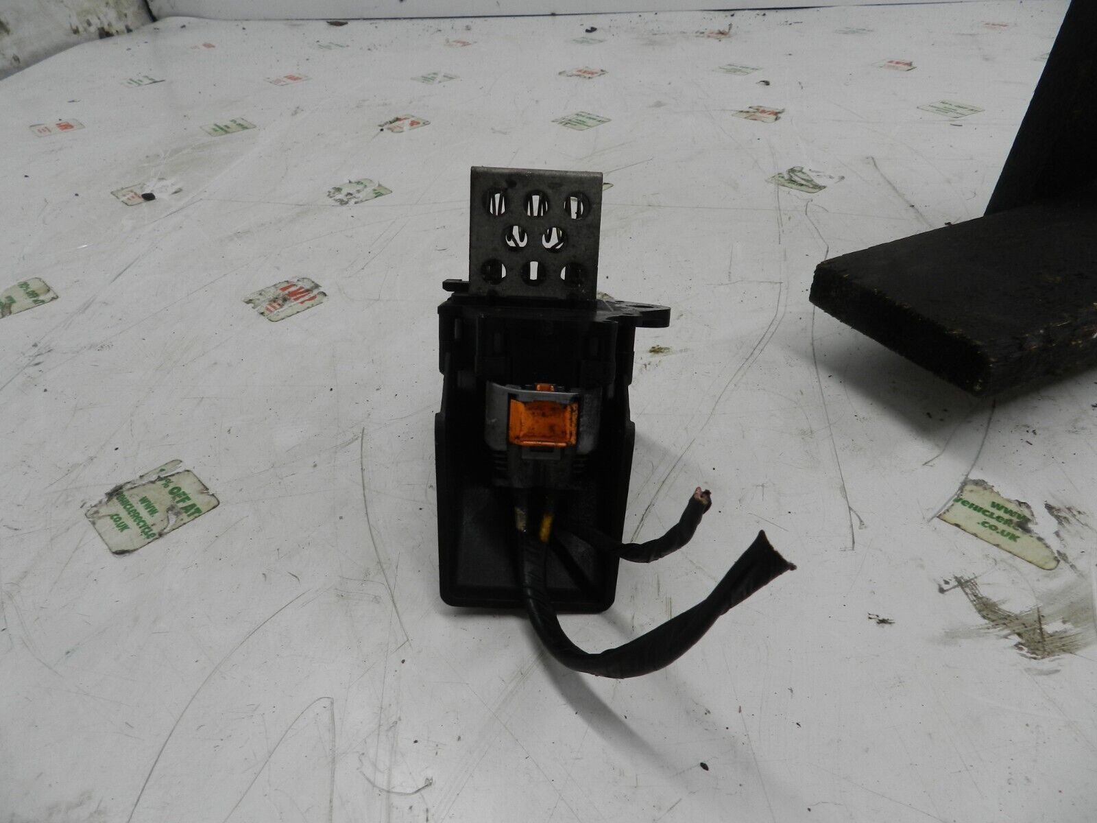 2012 CITROEN C4 VTS MK2 HATCHBACK. HEATER BLOWER RESISTOR PACK - Image 2