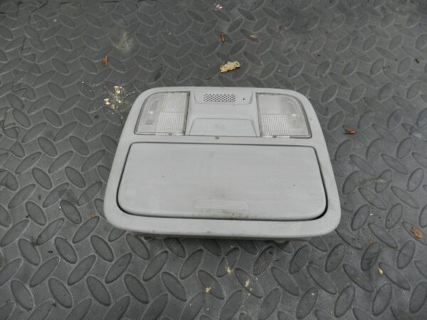 148 2007 HONDA CRV MK3. INTERIOR LIGHT SUN GLASSES HOUSING - Image 2