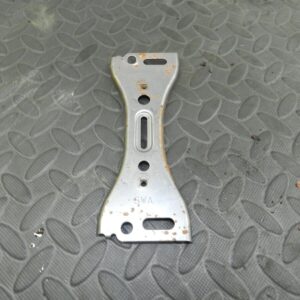 148 2007 HONDA CRV MK3. BATTERY CLAMP