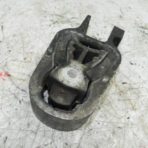 2012 FORD GALAXY MK3 TITANIUM. LOWER ENGINE MOUNT