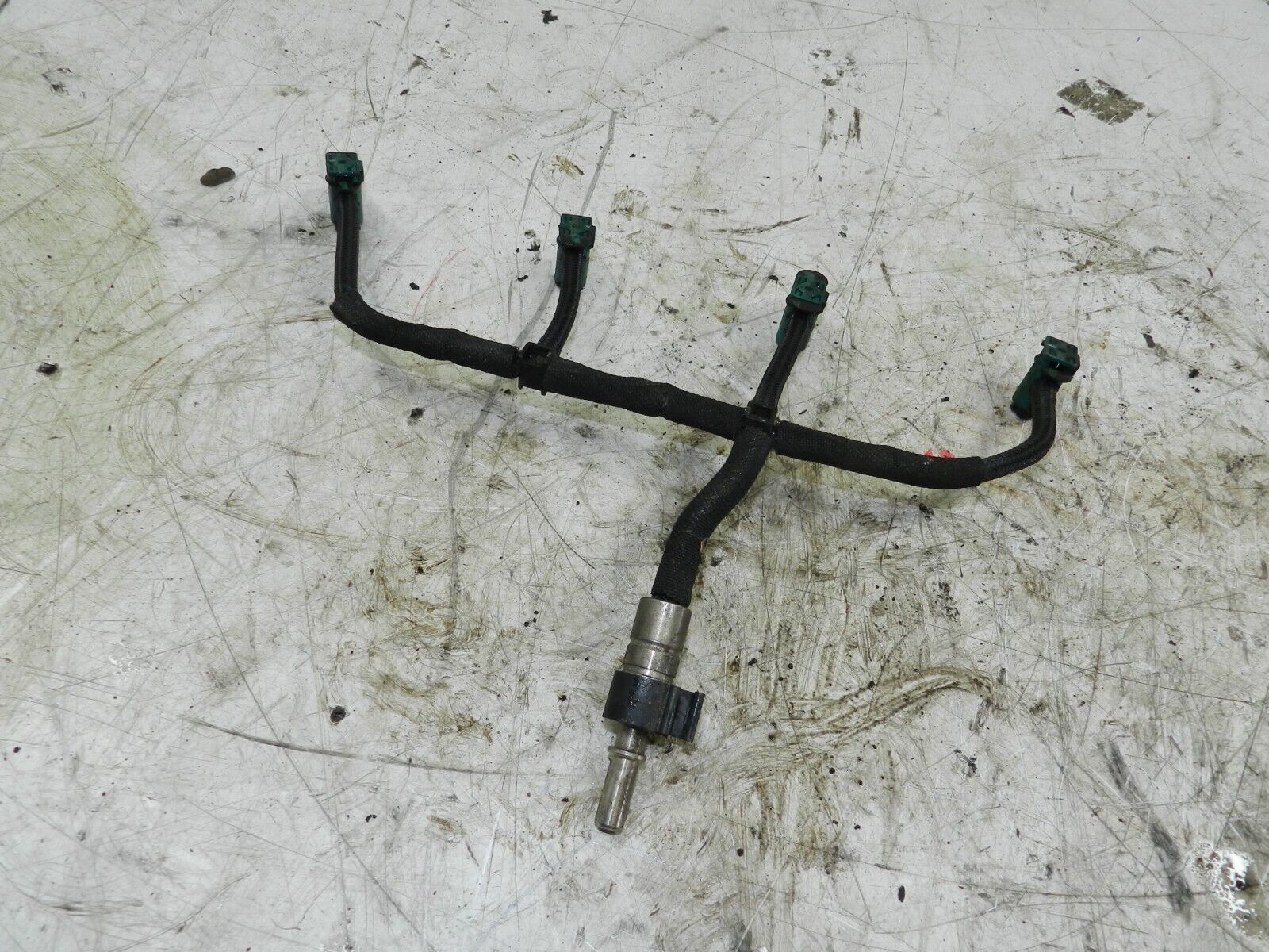 2012 FORD GALAXY MK3 TITANIUM. FUEL PIPE LOOK OFF PIPE - Image 3