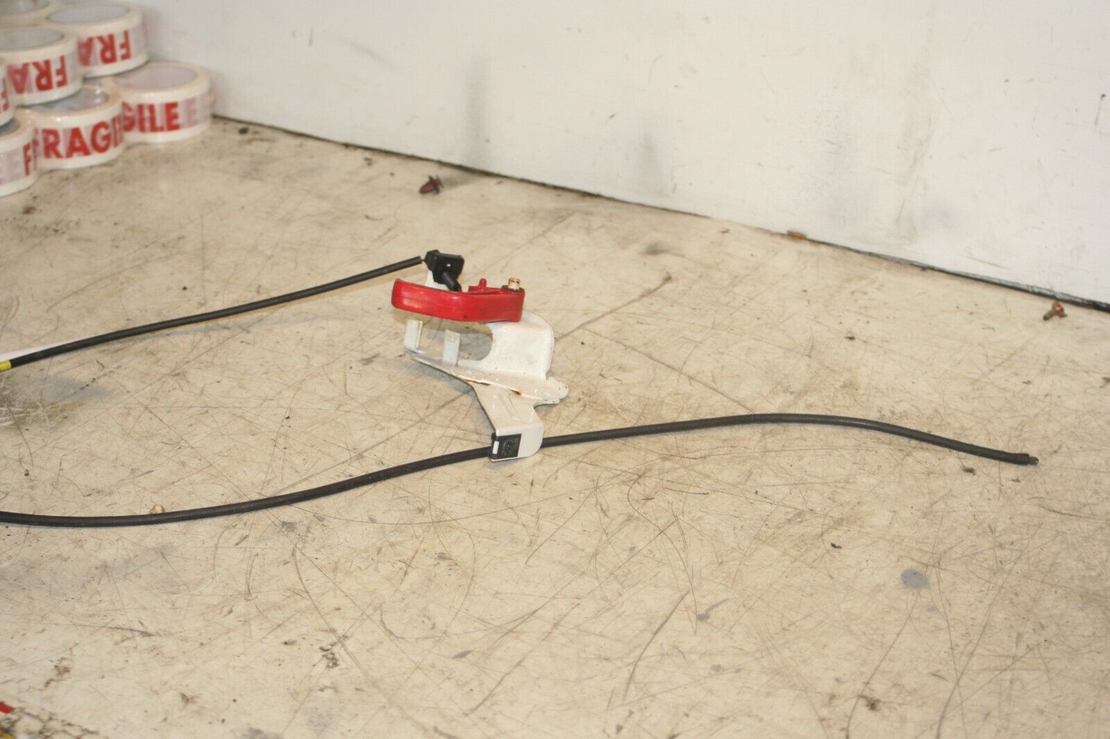 1994 MITSUBISHI PAJERO SHOGUN. BONNET RELEASE HANDLE CUT CABLE