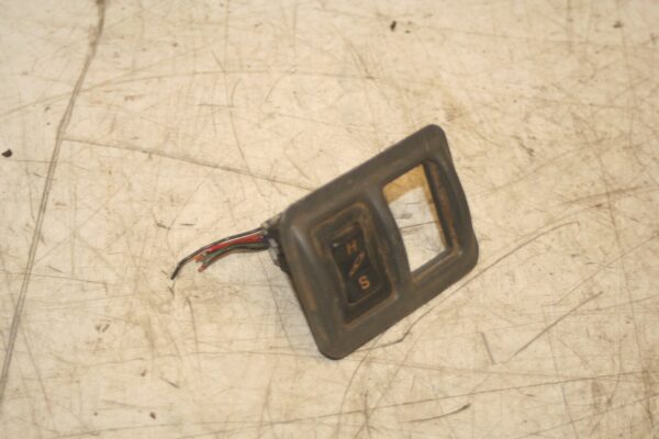 1994 MITSUBISHI PAJERO SHOGUN. ECS SUSPENSION SWITCH