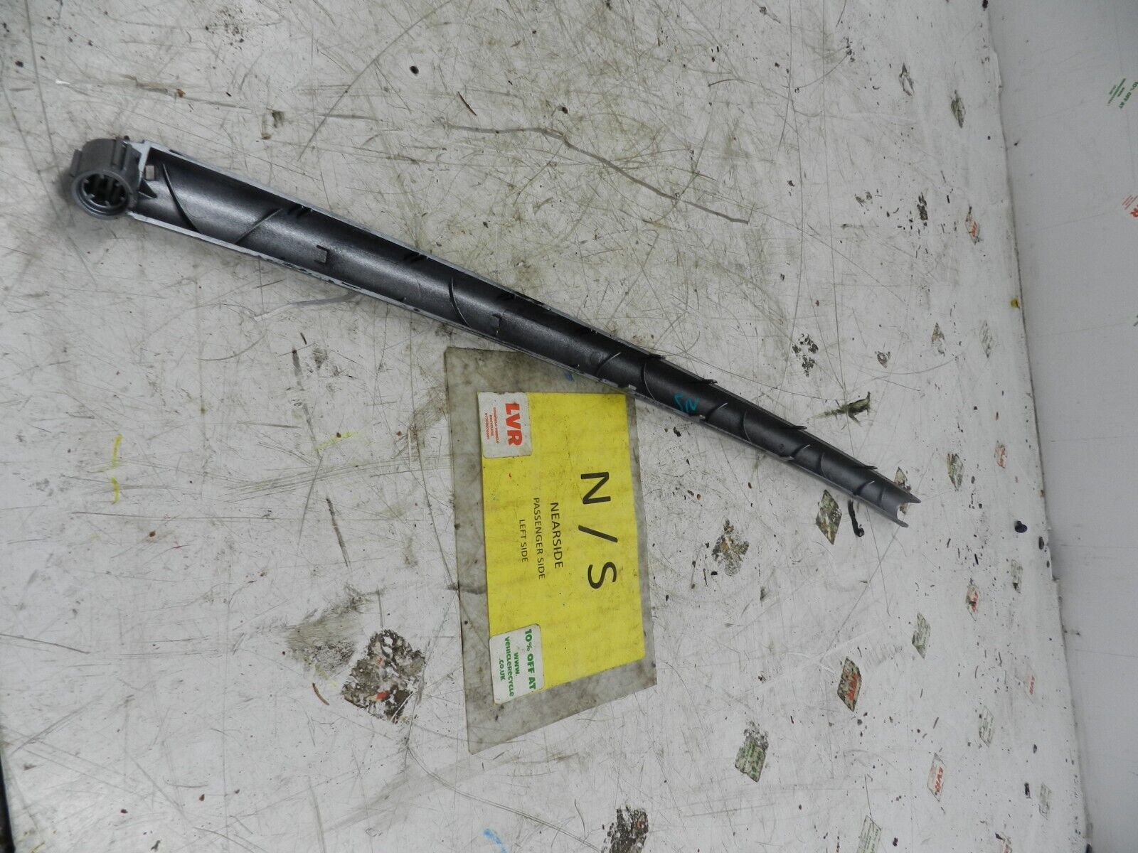(135) 2003 CITROEN C3 PLURIEL CONVERTIBLE. PASSENGER SIDE DOOR CARD TRIM