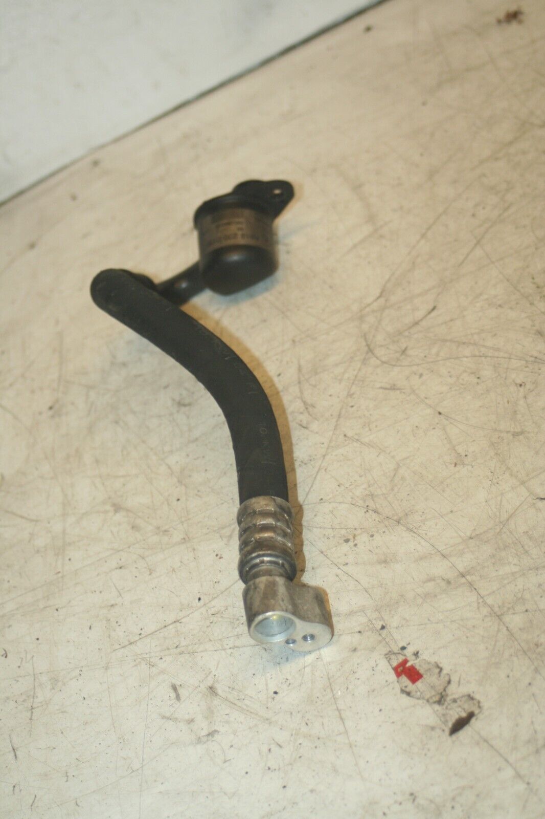 2005 MERCEDES S CLASS W220. AIR CON PIPE A6132300156