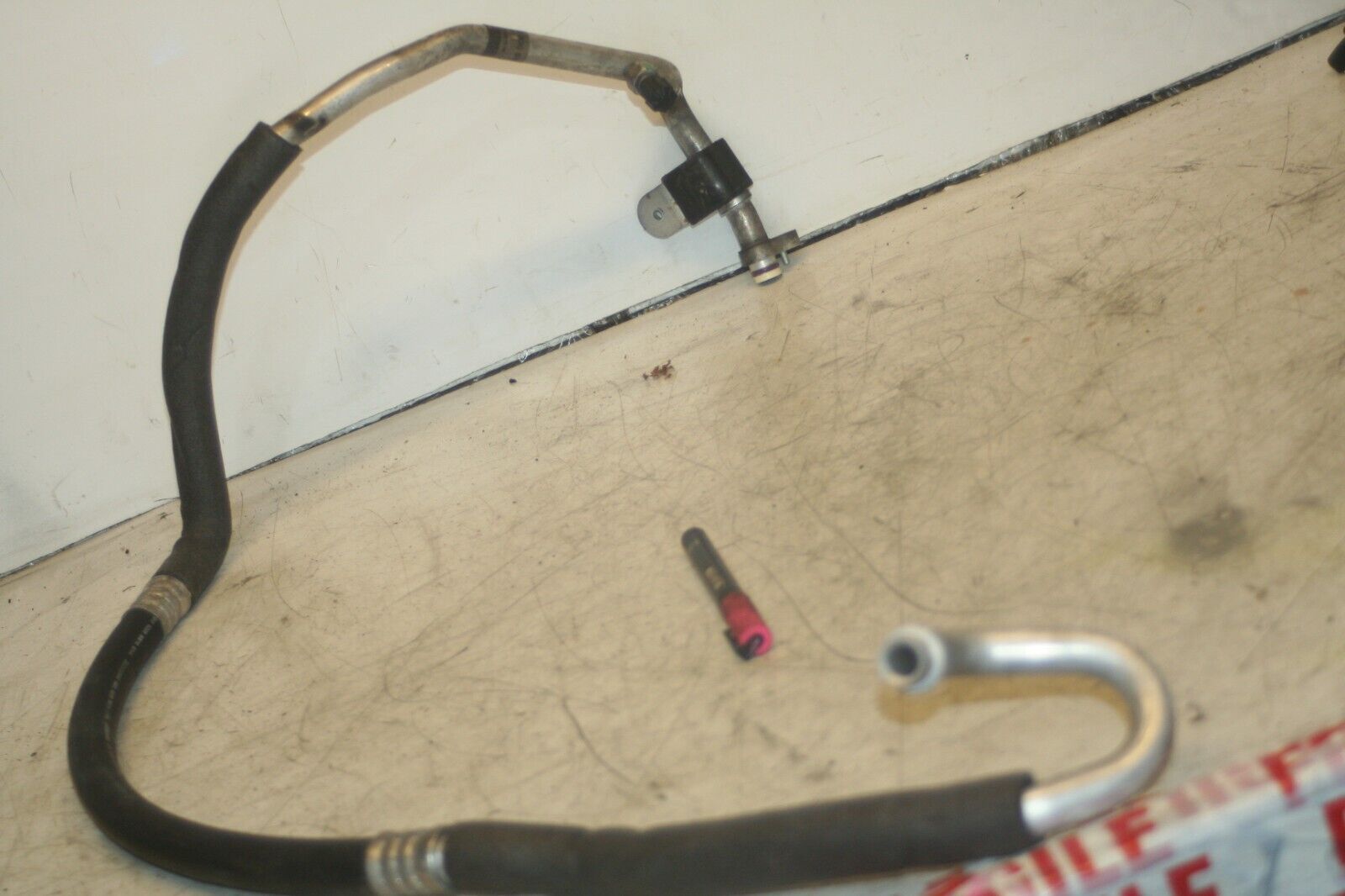 2005 MERCEDES S CLASS W220. AIR CON PIPE - Image 2