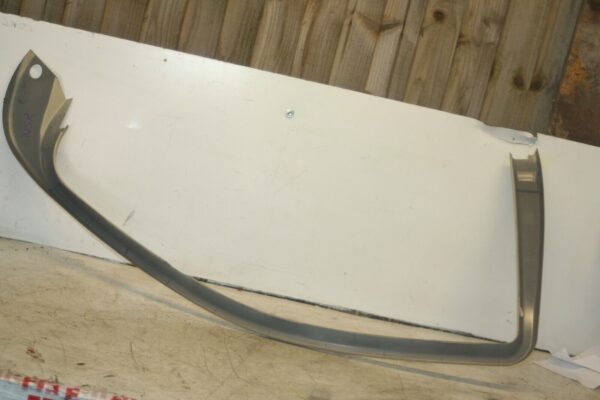 2005 MERCEDES S CLASS W220. PASSENGER SIDE REAR DOOR SURROUND TRIM - Image 3