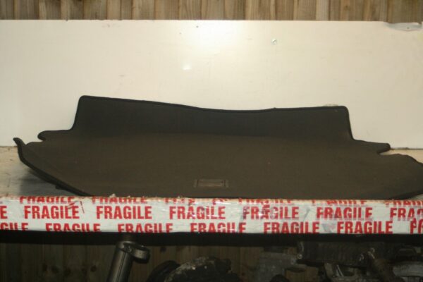 2005 MERCEDES S CLASS W220. BOOT CARPET TRIM
