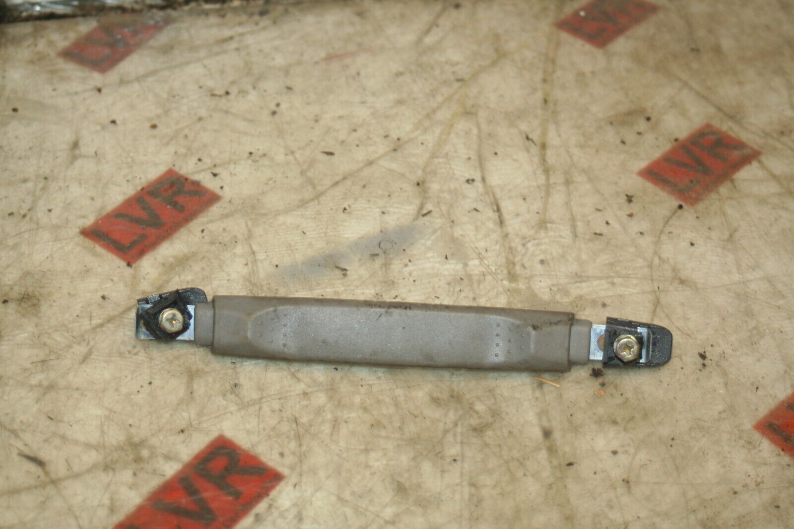 2009 KIA SORENTO. GRAB HANDLE