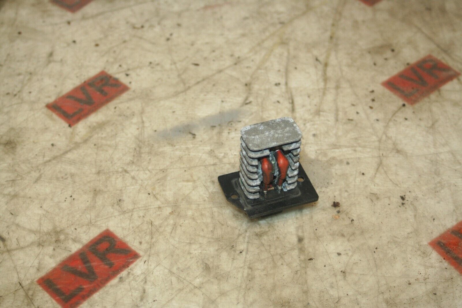 2009 KIA SORENTO. HEATER BLOWER RESISTOR - Image 2