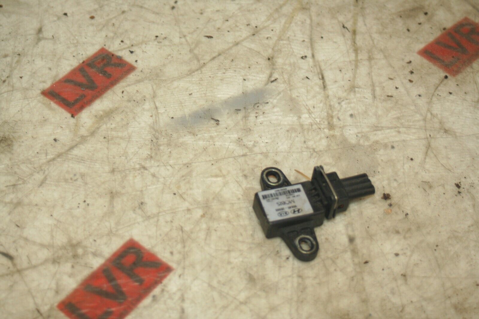 2009 KIA SORENTO. SENSOR YAW RATE SENSOR