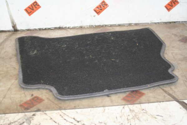 2009 KIA SORENTO. FLOOR MAT - Image 2