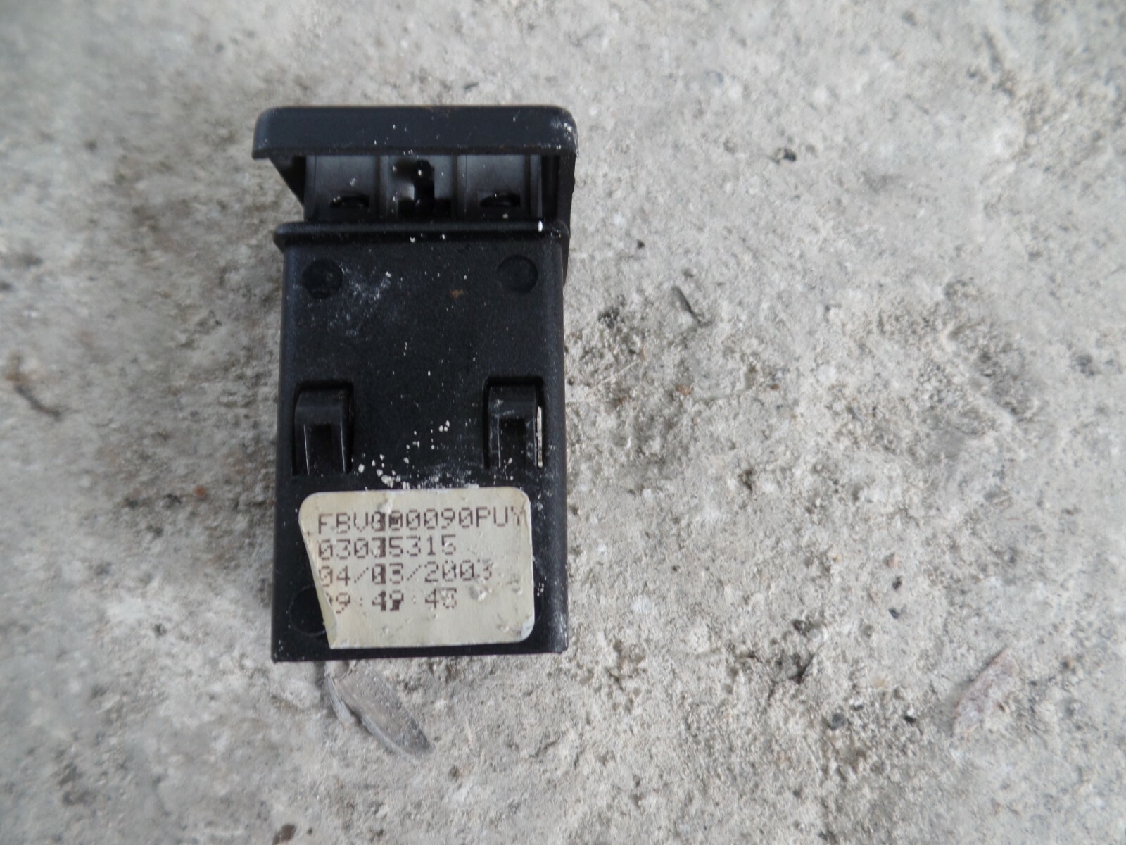 2003 LAND ROVER DISCOVERY. BLANK SWITCH - Image 2