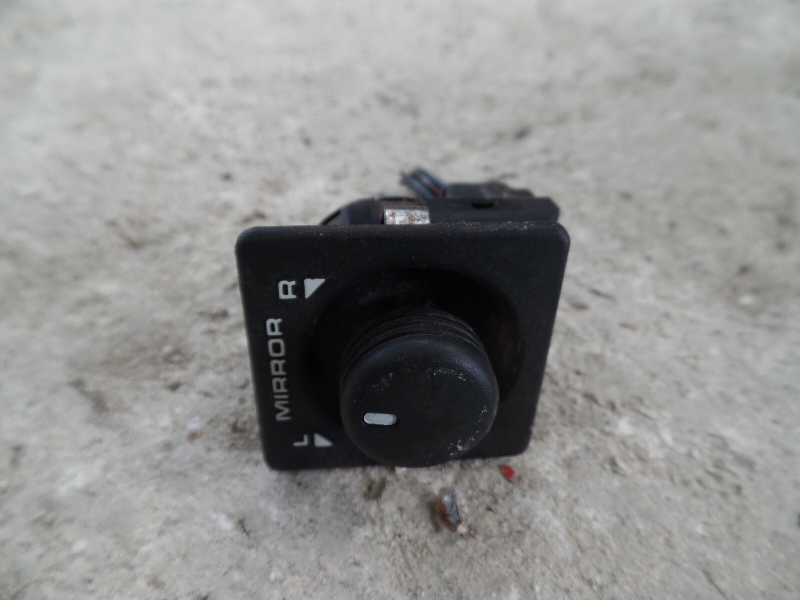 2003 LAND ROVER DISCOVERY. WING MIRROR SWITCH.