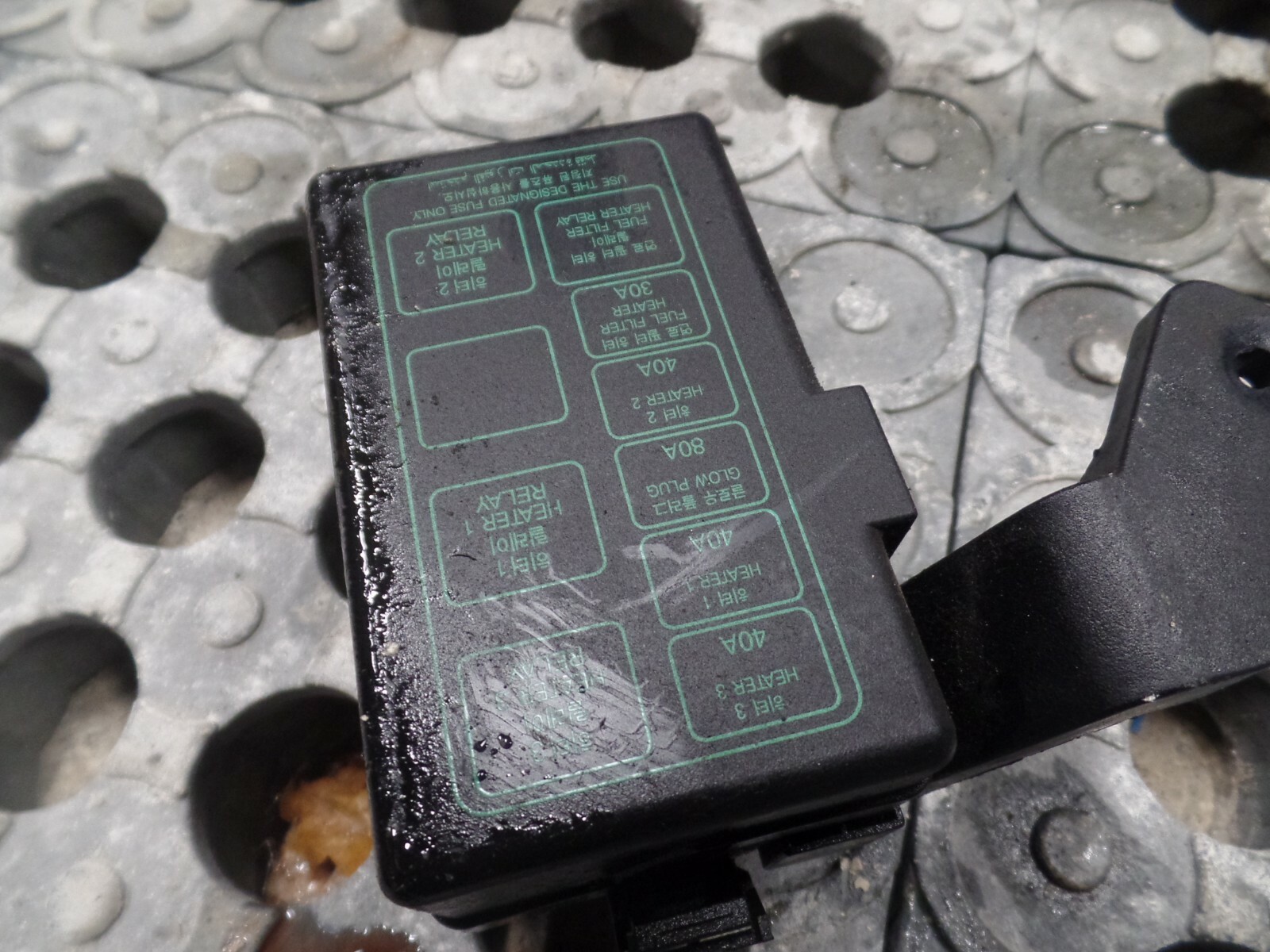 2010 HYUNDAI SANTA FE 2.2 DIESEL AUTOMATIC. FUSE BOX BOARD.