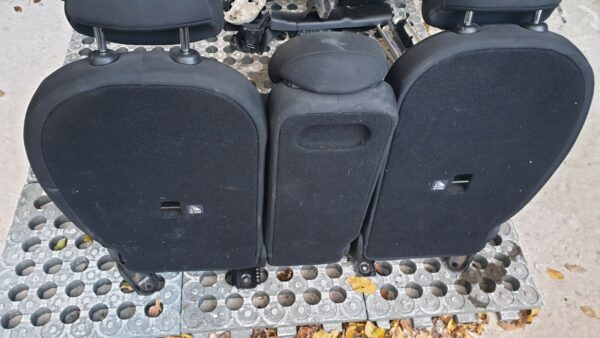 Mini Countryman 2014 R60 - Rear Bench Seats (Folding) - Image 3