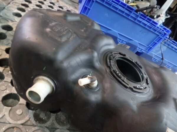 MK2 Nissan Note 2015 1.2 Petrol - Fuel Tank - Image 4