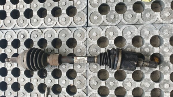 Mini Countryman 2014 R60 - N/S/F Passenger Side Driveshaft 9809173 02