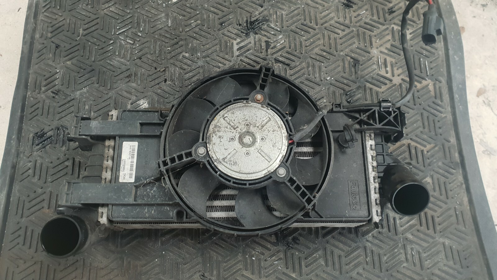 Ford Focus 1.0 Petrol Ecoboost 125BHP Intercooler with Fan BV61-8C607-SC