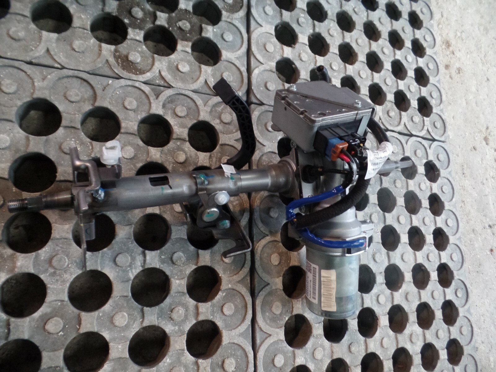 MK2 Nissan Note 2015 1.2 Petrol Electric Power Steering Column
