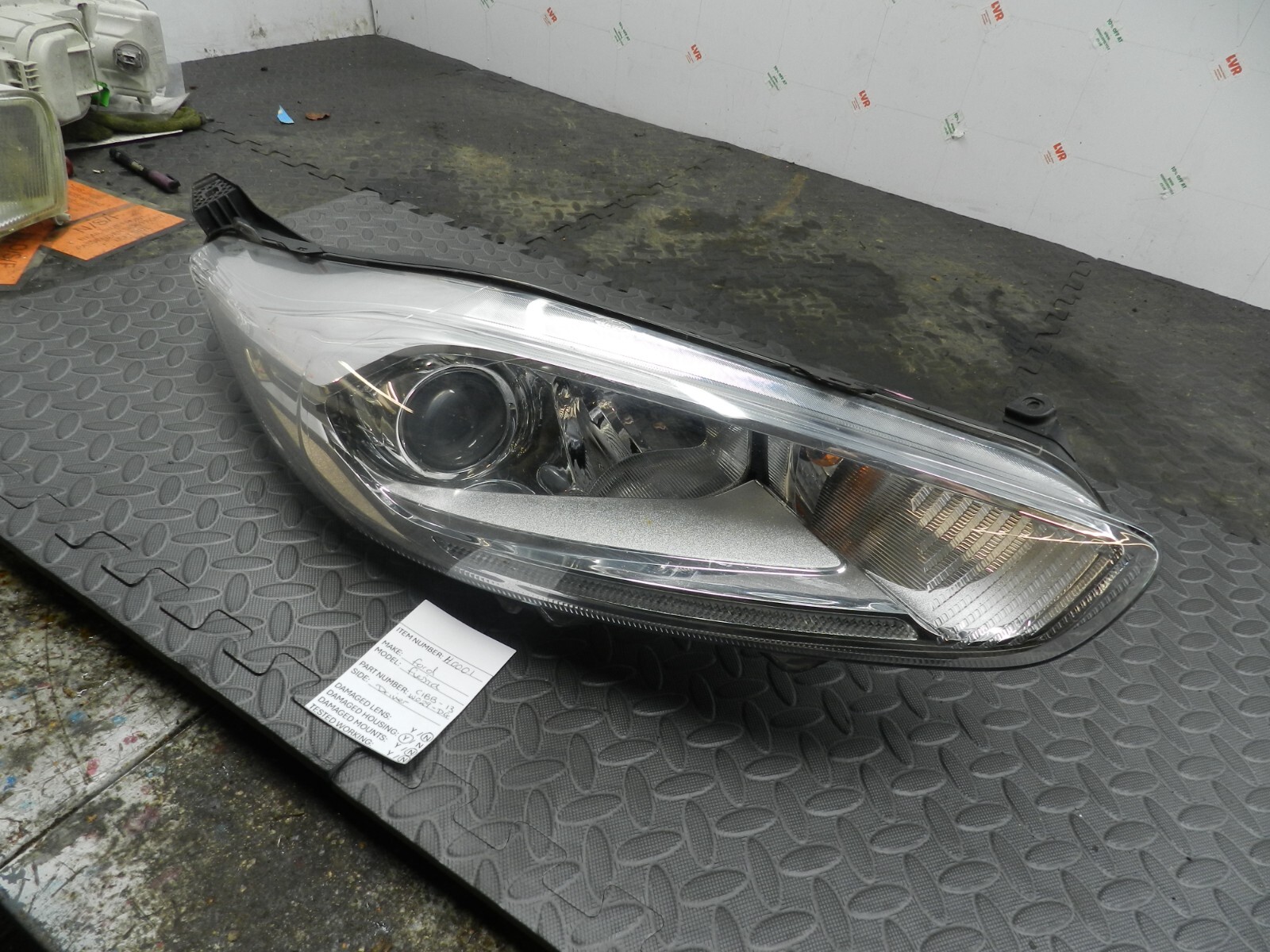 (H0001) INSURANCE STOCK HEADLIGHT FORD FIESTA DRIVER SIDE C1BB-13W029-DG DAMAGED