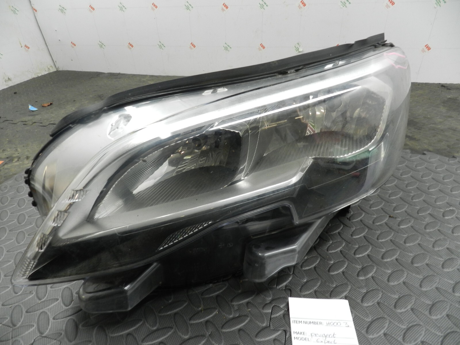 (H0003) INSURANCE HEADLIGHT PEUGEOT EXPERT PASSENGER SIDE 9808572880 DAMAGED