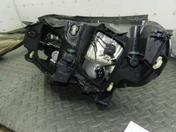 (H0005) INSURANCE HEADLIGHT CITROEN DISPACH DRIVER SIDE 980856788000 DAMAGED - Image 2