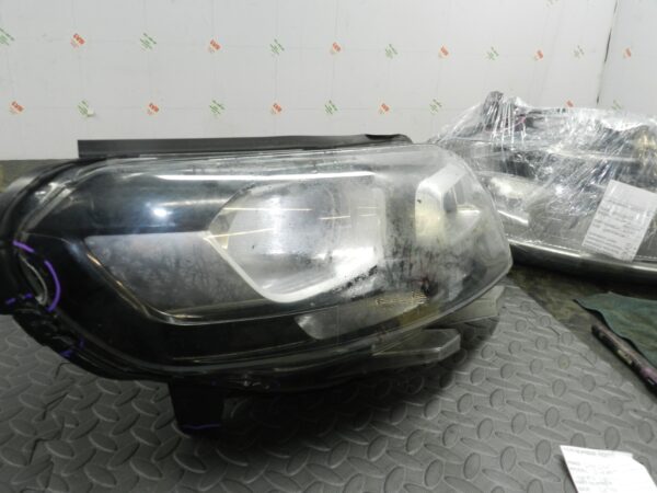 (H0005) INSURANCE HEADLIGHT CITROEN DISPACH DRIVER SIDE 980856788000 DAMAGED - Image 4