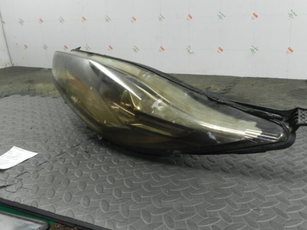 (H0004) INSURANCE HEADLIGHT FORD FIESTA PASSENGER SIDE C1BB-13W030-DG DAMAGED - Image 2